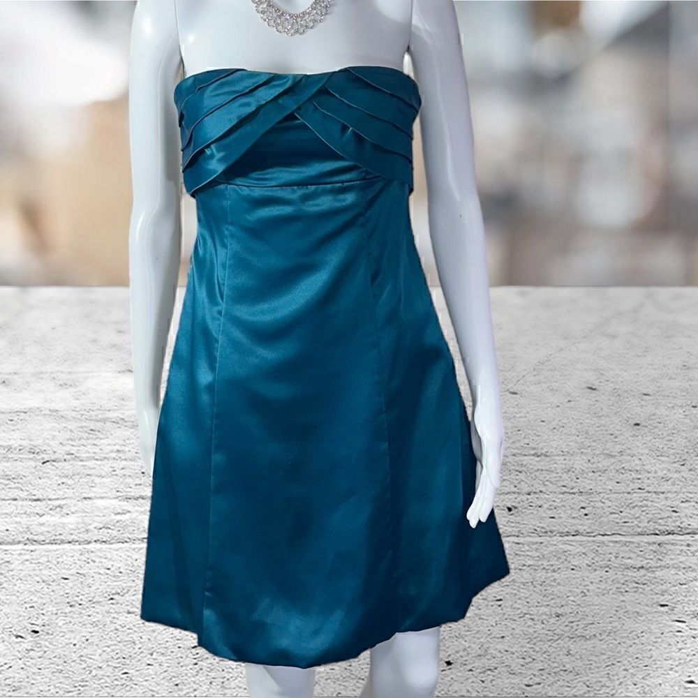 Jessica Simpson Strapless Ruffle Back Teal‎ Mini Dress - Picture 2 of 8